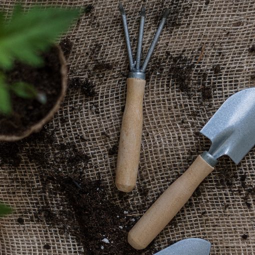 Gartenarbeit Utensilien