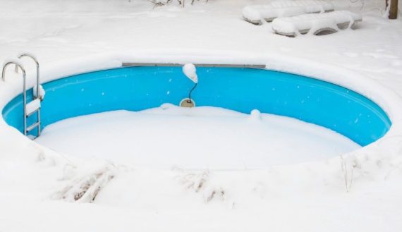 pool Winter